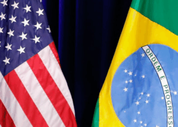 Brasil e Estados Unidos criam grupo de trabalho para discutir tarifas sobre produtos brasileiros e outros obstáculos ao comércio bilateral.