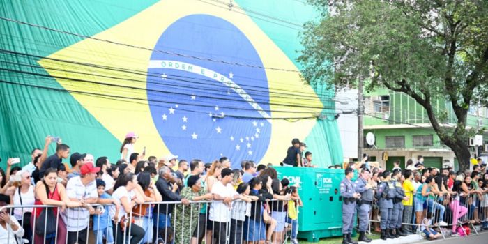 Vitória terá bloqueios e desvios no trânsito para o Desfile Cívico-Militar do Espírito Santo, na segunda-feira (7). Veja as principais rotas.