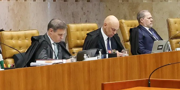 André Mendonça apresenta defesa no STF, contesta acusações de Alexandre de Moraes e questiona origem e validade de relatórios da Polícia Federal.