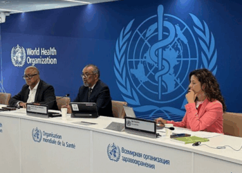 OMS alerta que o mundo ainda não está preparado para uma nova pandemia e defende ações urgentes em vigilância, vacinas, diagnósticos e tratamentos.