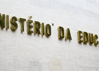 Pronatec oferece 1.580 vagas gratuitas em outubro para cursos de qualificação profissional nas áreas de meio ambiente, sustentabilidade, energia e bioeconomia.