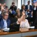 CCJ do Senado aprova texto-base da PEC da Segurança Pública, que endurece regras para facções e amplia a cooperação entre União, estados e municípios.