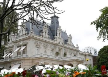 Ministério da Cultura homologa tombamento do Palacete Celina Guinle e de seus jardins, no Rio de Janeiro, garantindo proteção definitiva ao patrimônio histórico.