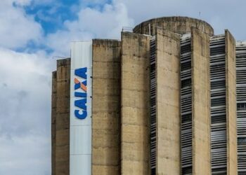 Bancários da Caixa iniciam greve nacional por tempo indeterminado nesta quinta-feira (10). No Banco do Brasil, paralisação será parcial.