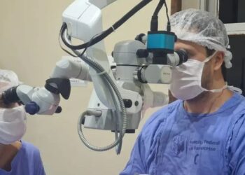 Mais de 37 mil brasileiros aguardam por transplante de córnea. Fila cresceu 15% em seis meses, segundo dados do Conselho Brasileiro de Oftalmologia.