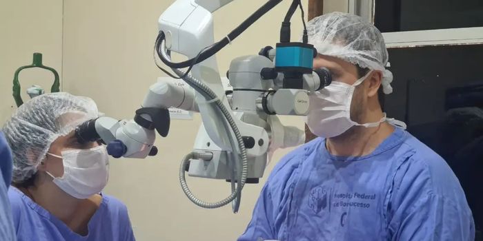 Mais de 37 mil brasileiros aguardam por transplante de córnea. Fila cresceu 15% em seis meses, segundo dados do Conselho Brasileiro de Oftalmologia.