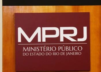 MPRJ denuncia oito pessoas por suposta lavagem de dinheiro do jogo do bicho por meio de empresas de apostas esportivas online.