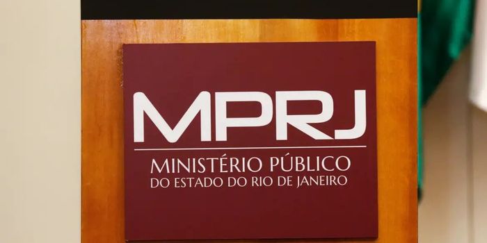 MPRJ denuncia oito pessoas por suposta lavagem de dinheiro do jogo do bicho por meio de empresas de apostas esportivas online.