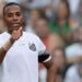 Robinho teve 301 dias da pena de nove anos reduzidos por trabalho, estudos, qualificação profissional e leitura durante o período de prisão.