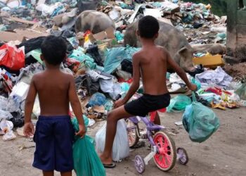 Projeto aprovado pelo Senado amplia os direitos ambientais de crianças e adolescentes e aguarda sanção do presidente Lula.