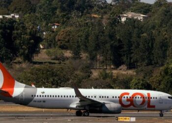 Avião da GOL faz pouso de emergência em Goiânia após apresentar problema técnico durante voo com destino a Congonhas, em São Paulo.