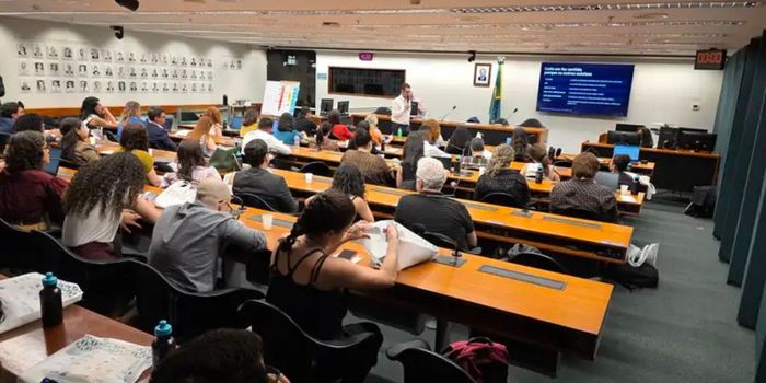 4º Congresso Brasileiro de Comunicação Pública reúne especialistas em Brasília para discutir informação de qualidade, inteligência artificial, desinformação e diálogo com a sociedade.