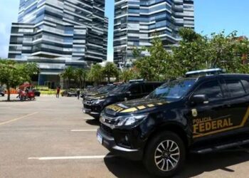 Depoimento de Daniel Vorcaro à Polícia Federal é adiado para a próxima semana após defesa pedir mais tempo para analisar documentos da investigação.