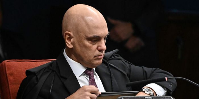 Damares Alves deve protocolar pedido de impeachment de Alexandre de Moraes após novas informações de investigação envolvendo Daniel Vorcaro.
