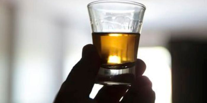 ANP prepara medidas para impedir o uso de etanol combustível na fabricação clandestina de bebidas e prevê mudança nas regras a partir de 2027.