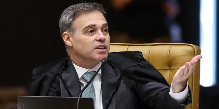 André Mendonça vota no STF para que julgamento sobre eventual investigação de Alexandre de Moraes seja separado da análise de sua atuação no caso Banco Master.