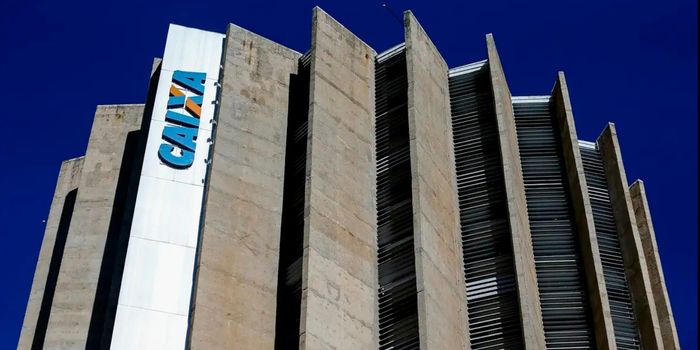 Caixa lança opção para parcelar transferências e pagamentos via Pix. Crédito varia de R$ 300 a R$ 50 mil e pode ser pago em até 12 meses.