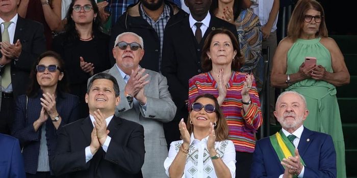 Desfile de 7 de Setembro reúne autoridades, militares e público na Esplanada dos Ministérios, em Brasília, nesta segunda-feira (7).
