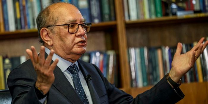 Gilmar Mendes questiona afastamento de diretores da PF, pede vista do processo e defende análise pelo plenário do STF.
