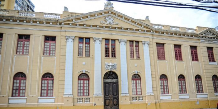 Fafi abre inscrições para visitas guiadas de estudantes ao prédio histórico da escola, em Vitória, a partir de setembro.
