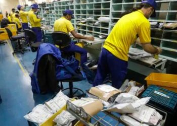 TST determina que 80% dos trabalhadores dos Correios permaneçam em atividade durante a greve. Decisão cita serviços essenciais e eleições de 2026.