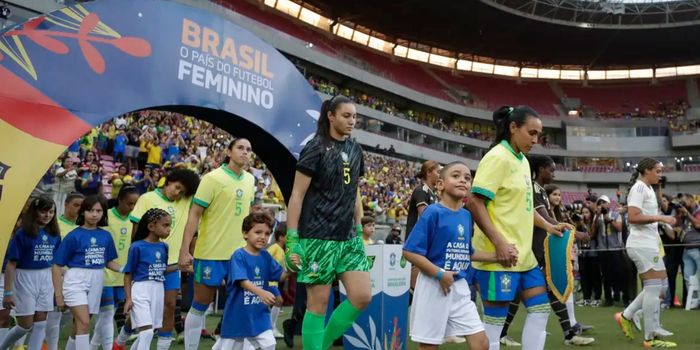 Seleção brasileira feminina enfrenta Argentina e Japão nos quatro últimos amistosos de 2026. Veja datas, locais e detalhes dos jogos.
