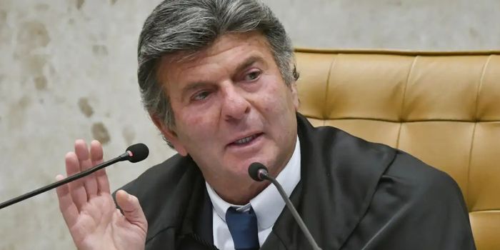 Ministro Luiz Fux dá 15 dias para União, Banco Central e FGC explicarem entraves a empréstimo de R$ 6,6 bilhões para evitar crise no BRB.