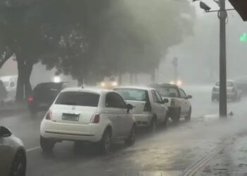 Setembro começa com chuva, trovoadas e queda de temperatura no Sul. Norte e Nordeste terão calor intenso, com máxima de 41°C no Piauí.