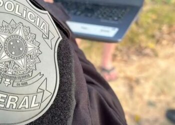 Polícia Federal deflagra a Operação Make Up para investigar suspeitas de desvio de recursos de emendas parlamentares, lavagem de dinheiro e fraudes.