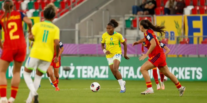 Brasil perde por 1 a 0 para a Espanha nas quartas de final e é eliminado da Copa do Mundo feminina Sub-20 na Polônia.