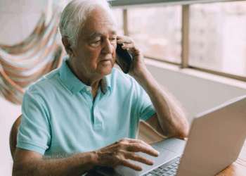 Cerca de 22 milhões de domicílios brasileiros são chefiados por pessoas com 60 anos ou mais. Mulheres são maioria e 8,5 milhões de idosos continuam trabalhand