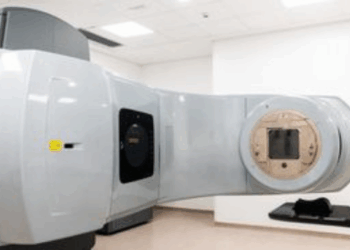 Roraima passa a oferecer radioterapia pelo SUS com novo acelerador linear instalado em Boa Vista. Equipamento recebeu R$ 17 milhões do Ministério da Saúde.