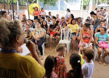 Projeto de lei no Espírito Santo propõe capacitação contínua de profissionais da rede de proteção à criança e ao adolescente, com foco na prevenção da violência e no atendimento adequado.