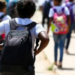 Pesquisa do IBGE revela que o trabalho infantil caiu no Brasil em 2025, mas ainda atinge 1,499 milhão de crianças e adolescentes de 5 a 17 anos.
