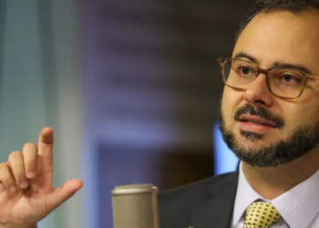 PixMEI prevê apoio de até R$ 5 mil para microempreendedores individuais investirem nos negócios a partir de 2027, sem juros ou devolução do dinheiro.