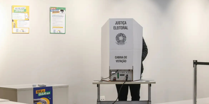 Segundo turno terá eleições suplementares para prefeito e plebiscitos sobre limites territoriais em municípios brasileiros, além da votação para presidente e governador.
