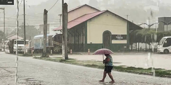 Inmet alerta para chuvas intensas no Norte, Nordeste, Centro-Oeste e Sudeste nesta terça-feira (20). Sul terá frio e possibilidade de geada.