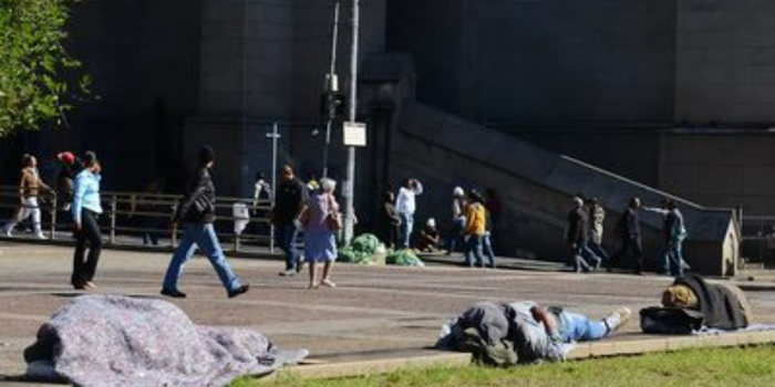 Encontro nacional sobre população em situação de rua recebe contribuições até 6 de novembro de 2026. Veja as formas de participação e os temas em debate.