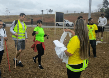 PRF realiza operação especial nas rodovias federais até 13 de outubro para reforçar a segurança no feriado de Nossa Senhora Aparecida e orientar romeiros.