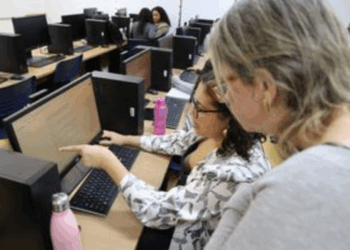 MEC abre inscrições para curso gratuito de 80 horas sobre financiamento e gestão financeira para a equidade na educação básica.