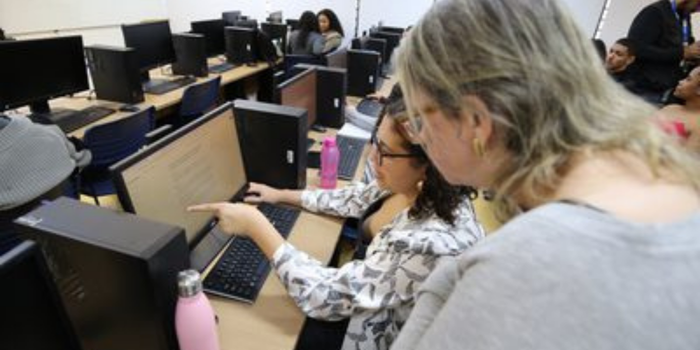 MEC abre inscrições para curso gratuito de 80 horas sobre financiamento e gestão financeira para a equidade na educação básica.