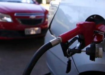 Governo Federal renova subvenção de R$ 2,12 por litro do diesel rodoviário para ajudar a conter impactos da volatilidade internacional dos combustíveis.