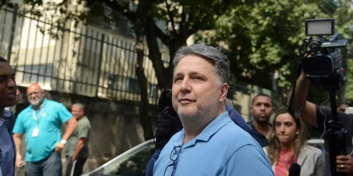 Anthony Garotinho desiste de recurso no TSE e decisão pode mudar eleição no Rio; sem seus votos, Douglas Ruas pode superar 50% e vencer no 1º turno.
