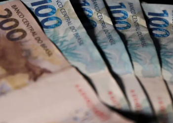 Arrecadação federal soma R$ 239,4 bilhões em setembro de 2026, alta real de 5,62%. No acumulado do ano, receitas chegam a R$ 2,351 trilhões.
