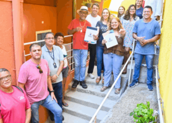 Programa Casa Feliz e Segura entrega melhorias habitacionais para três famílias de Jesus de Nazareth, em Vitória, com reformas e novos equipamentos.