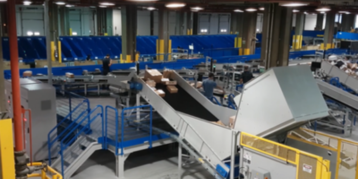 Correios reforçam a logística para a Black Friday e as festas de fim de ano, com nova máquina de triagem em Guarulhos e parceria renovada com AliExpress.