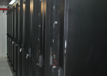 Banestes firma contrato de cinco anos com o Prodest para armazenar dados no Data Center do Estado, em Vitória, com sistemas de segurança e eficiência energética.