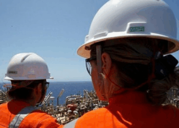 Brasil produziu 6,002 milhões de boe/d de petróleo e gás em agosto de 2026, com alta de 17,6% em relação ao mesmo mês de 2025.