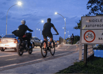 Bicicletas elétricas crescem no Espírito Santo, mas 623 acidentes foram registrados entre janeiro e setembro. Ciclistas pedem mais ciclovias e especialistas alertam para os riscos.