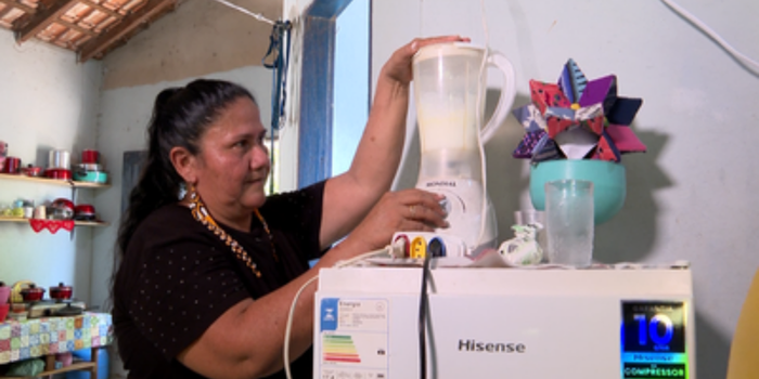 Produção da TV Brasil apresenta soluções para melhorar o acesso à eletricidade e fortalecer a saúde, a educação e a economia de comunidades ribeirinhas.